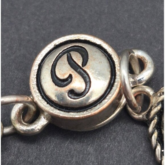 Silver Tone & Ice Blue Bracelet Western Style Details Magnetic Clasp 7.5" - Picture 5 of 7